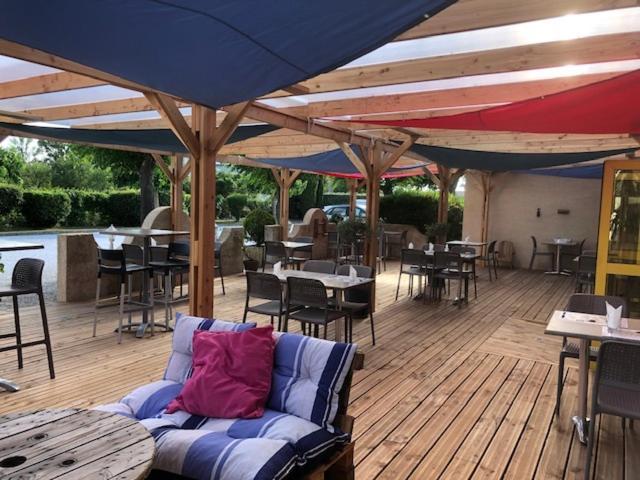 Logis Hotel Le Clos Saint Loup Bram Luaran gambar