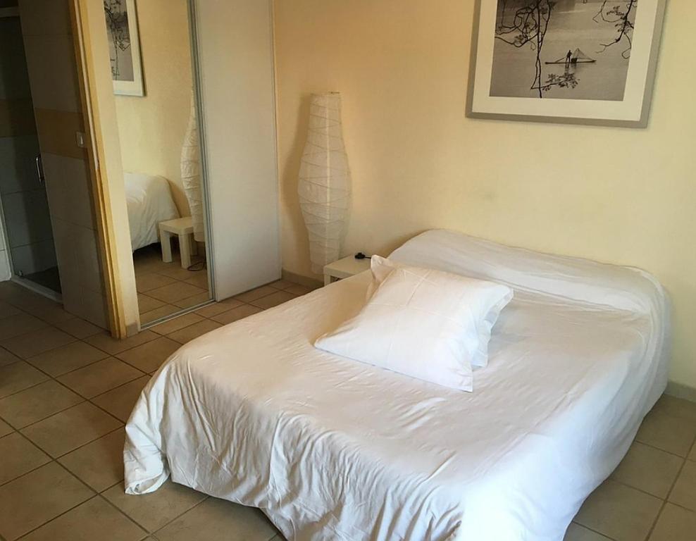 Logis Hotel Le Clos Saint Loup Bram Luaran gambar
